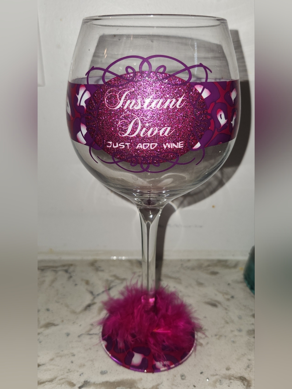 Instant Diva Just Add Wine Glass - Hot Pink Glitter